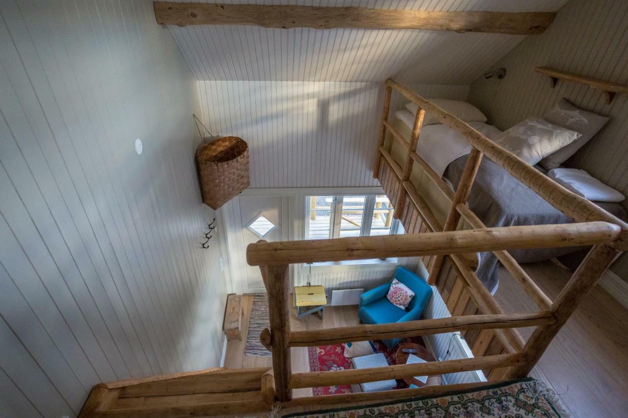 Mini Apartment Sakrisoy Рейне Экстерьер фото