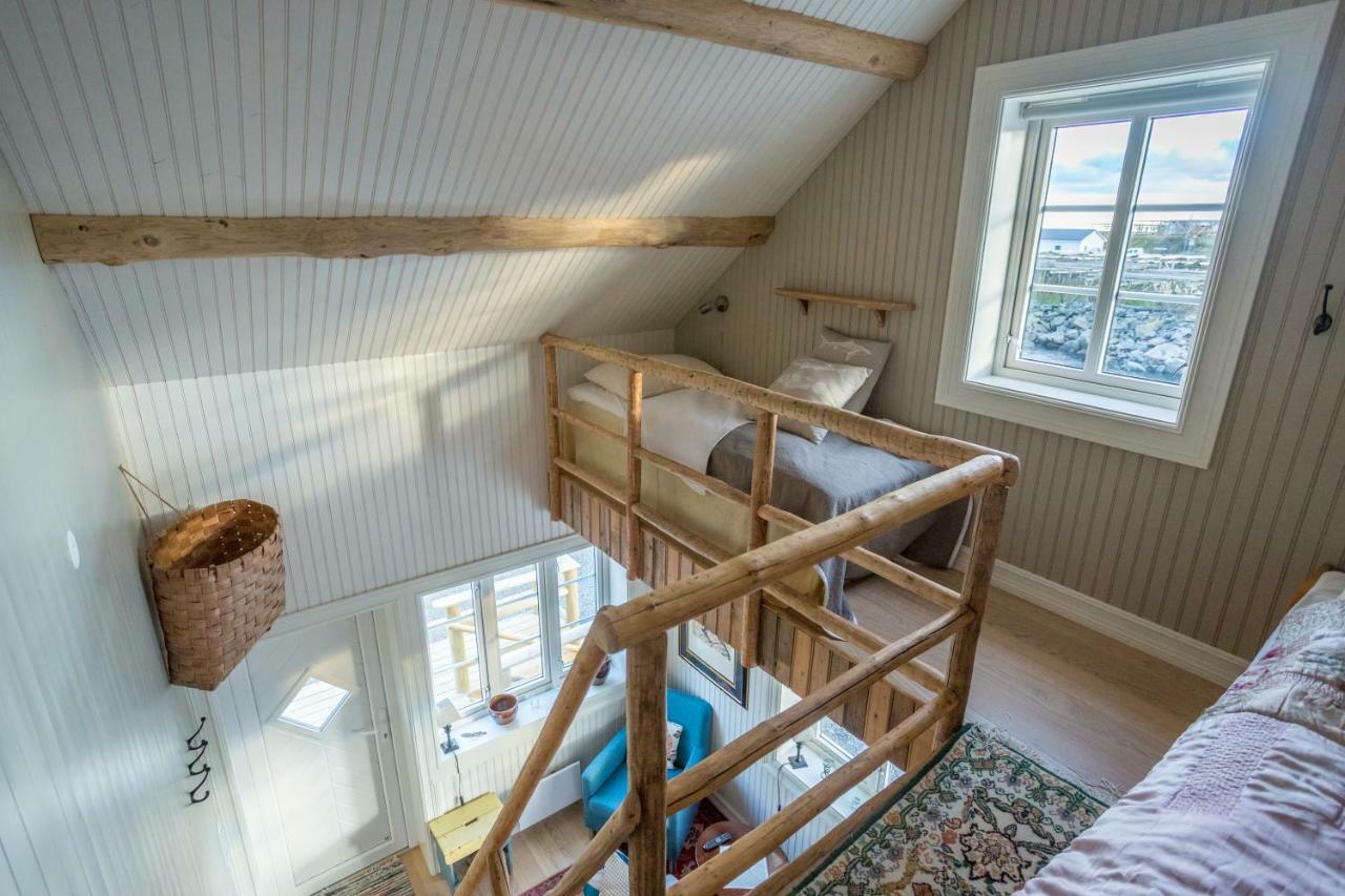 Mini Apartment Sakrisoy Рейне Экстерьер фото